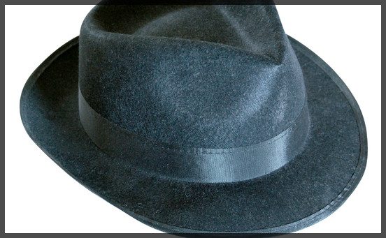 a formal style men's black hat