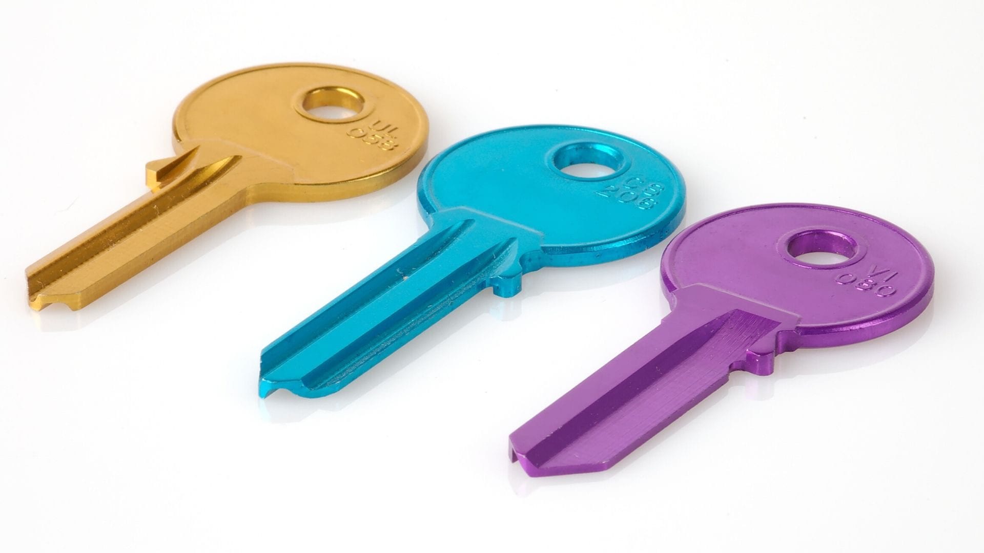 Three different-coloured keys.